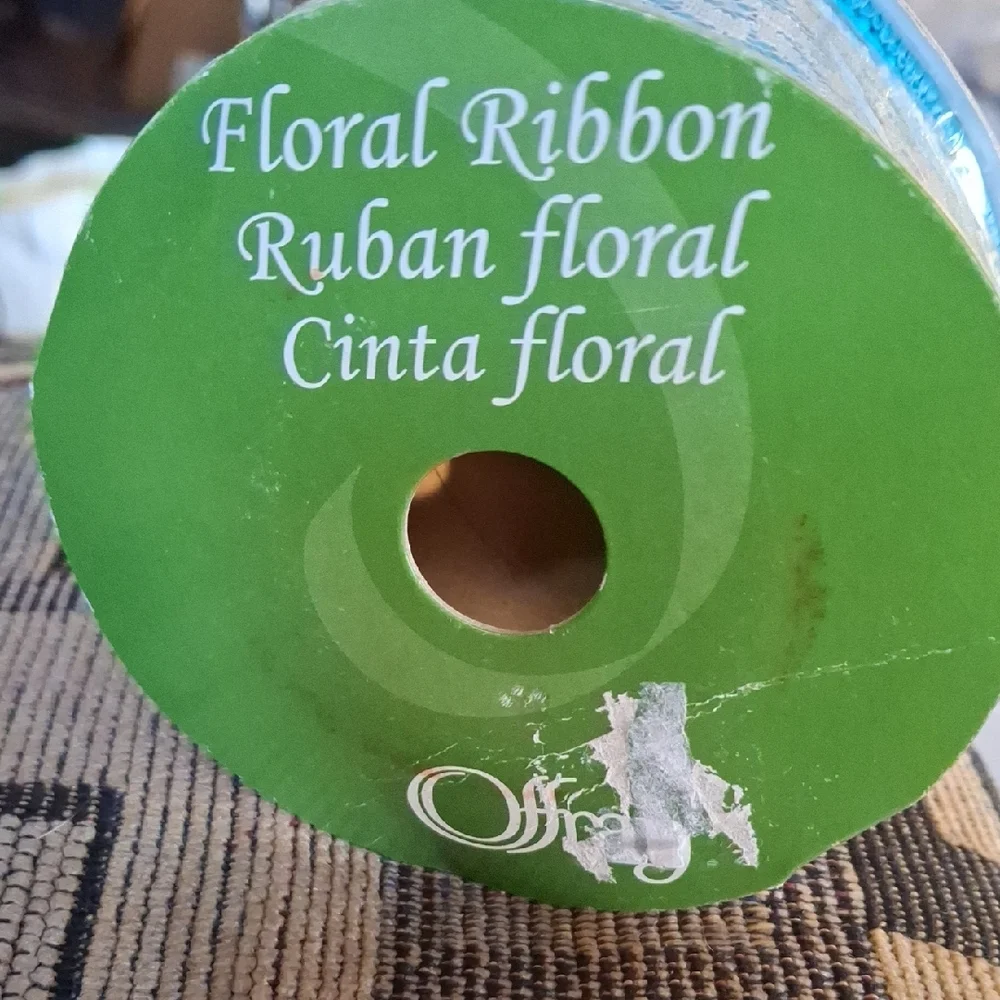 Wired Turquoise Lace Burlap Ribbon - Picture 3 of 3